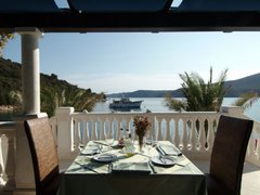  Villa Rava - terrace of restaurant